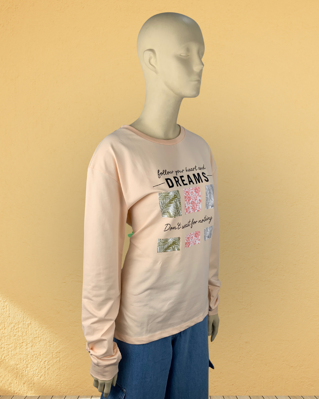 Dreams Graphic T-Shirt