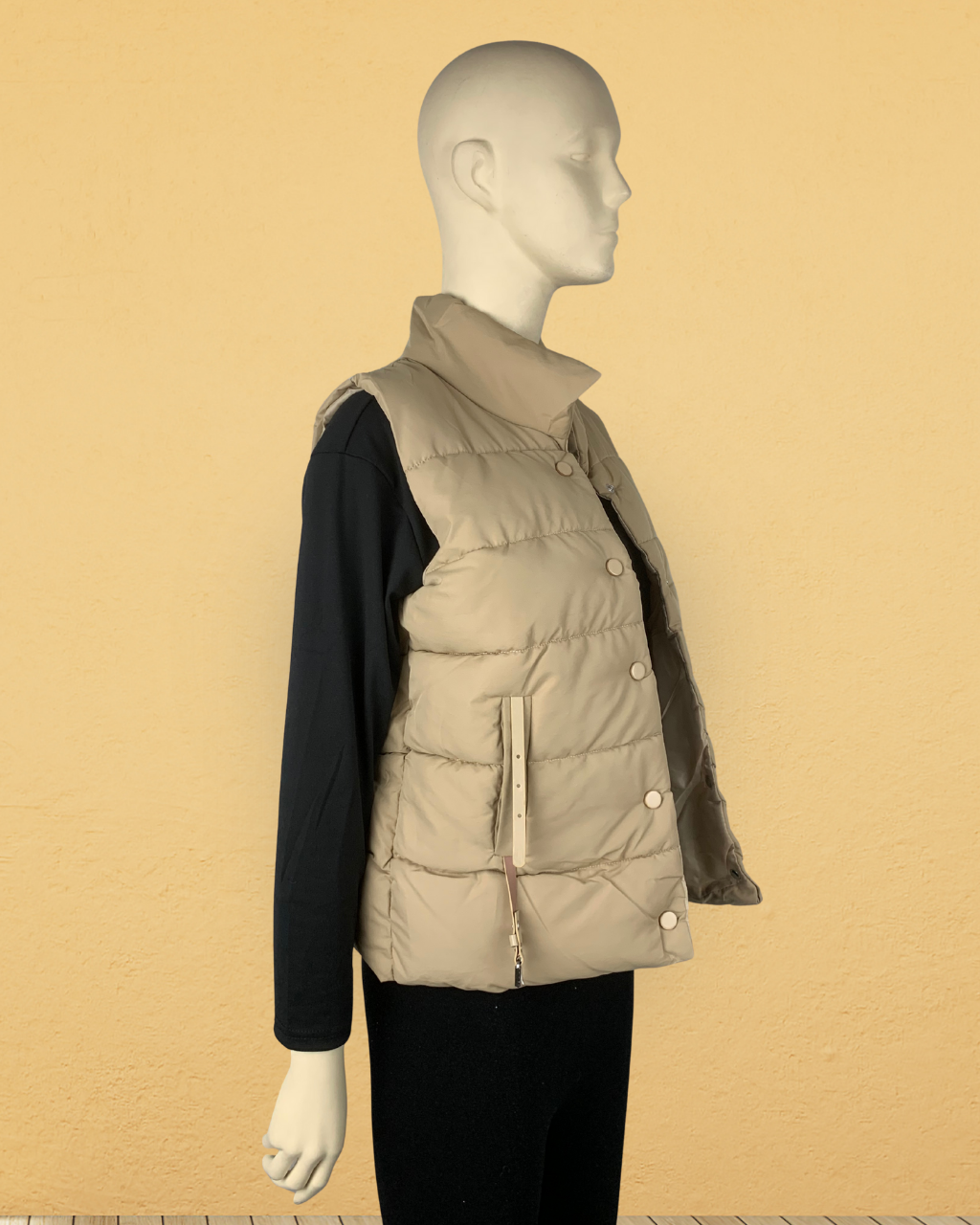 Sleeveless Polyester Buckle Jacket